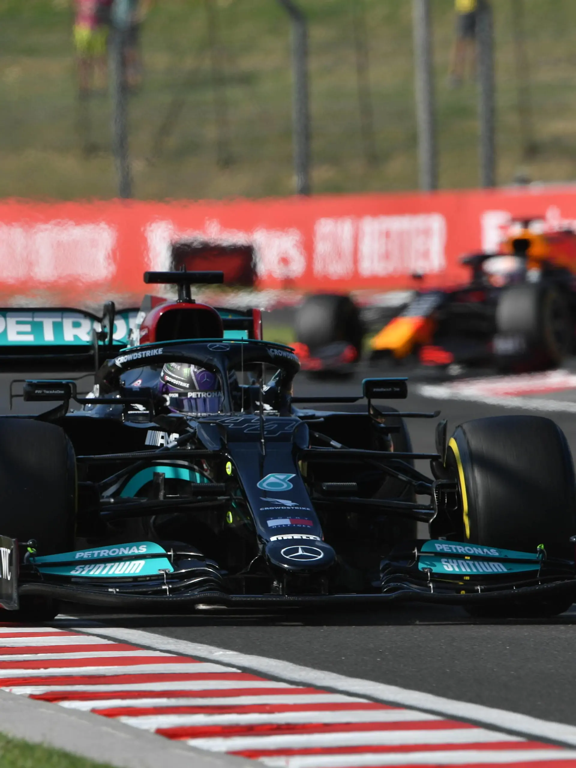  Formula 1 2021: Hungarian GP HUNGARORING, HUNGARY - JULY 30: Sir Lewis Hamilton, Mercedes W12 during the Hungarian GP at Hungaroring on Friday July 30, 2021 in Budapest, Hungary. Photo by Mark Sutton / Sutton Images Images PUBLICATIONxINxGERxSUIxAUTxHUNxONLY GP2111_135414MS2_7879