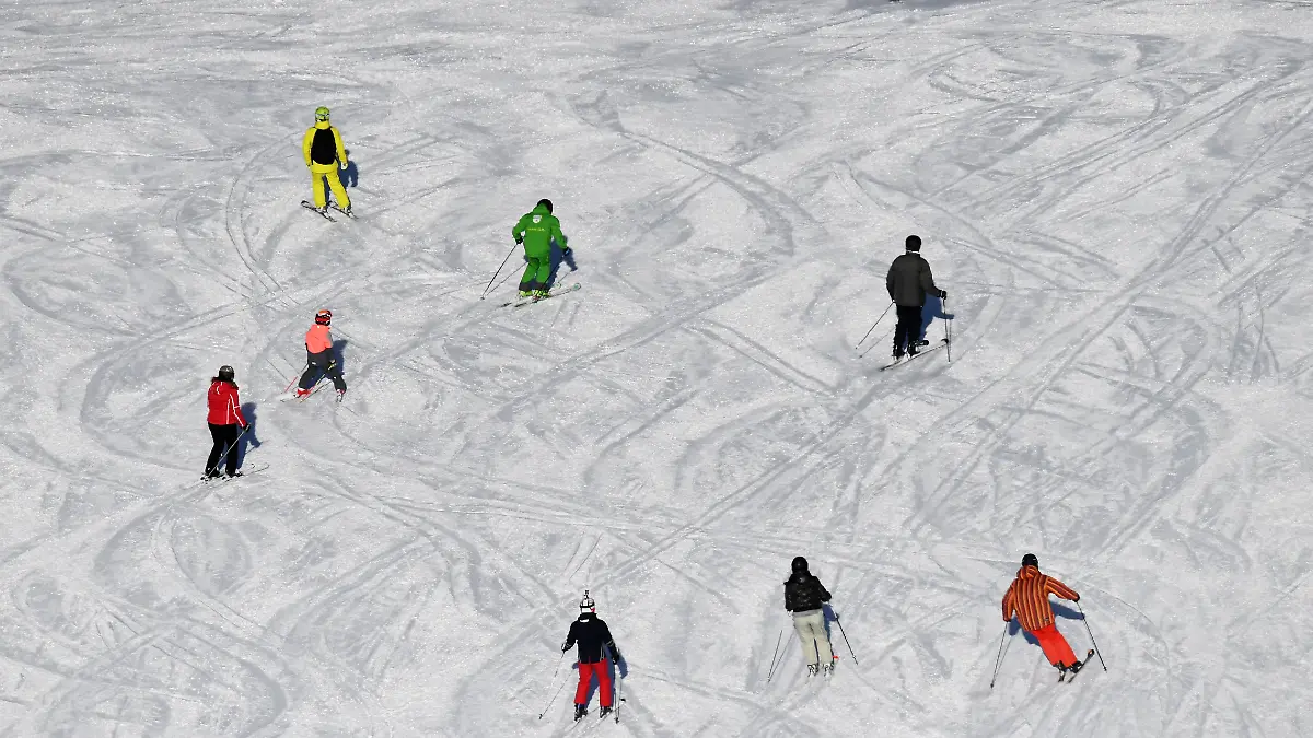 Ski-Drama-in-Tirol-22-J-hriger-aus-Gelsenkirchen-st-rzt-in-den-Tod