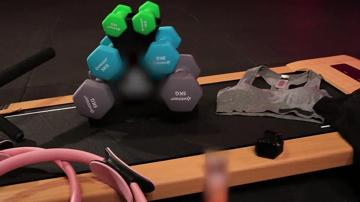 Sportler testen diese günstigen Fitnessgeräte Fit mit Discounter-Produkten?