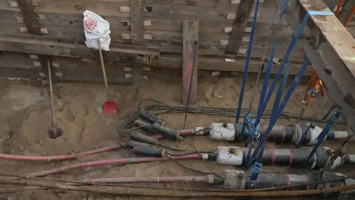 Wer steckt hinter dem Brandanschlag auf eine Kabelbrücke in Berlin? Zehntausende ohne Strom
