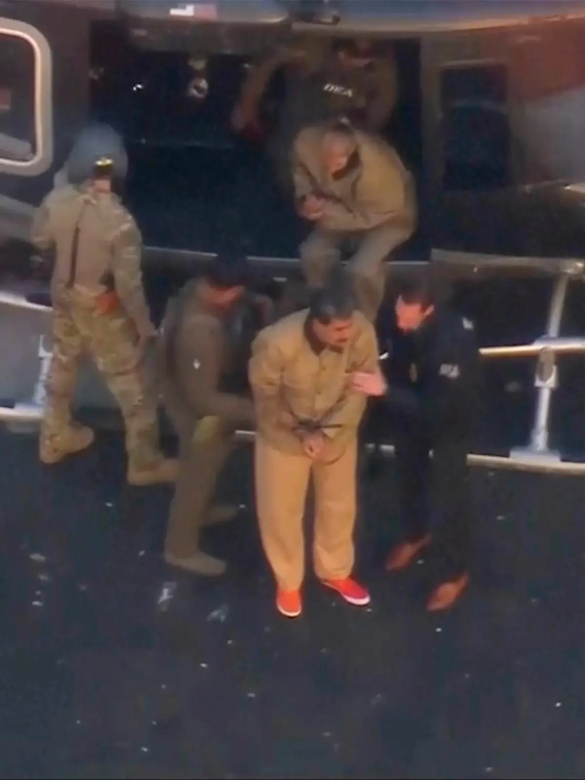 Bild zu: "Nicolás Maduro vor US-Gericht: „Ich bin nicht schuldig!”"