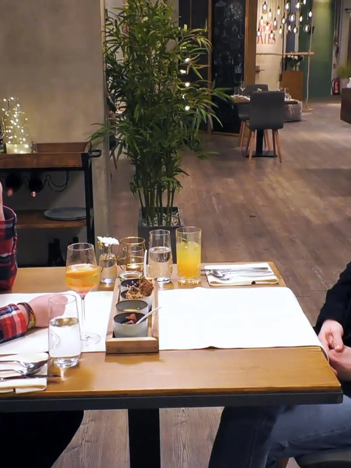 Bild zu: "Carl und Jonas: Passt das trotz unterschiedlicher Interessen?"