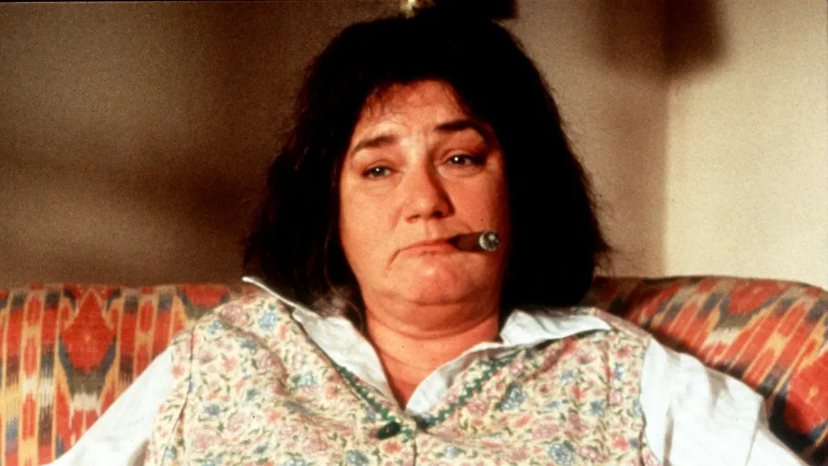 Ma Flodder mit der obligatorischen Zigarre