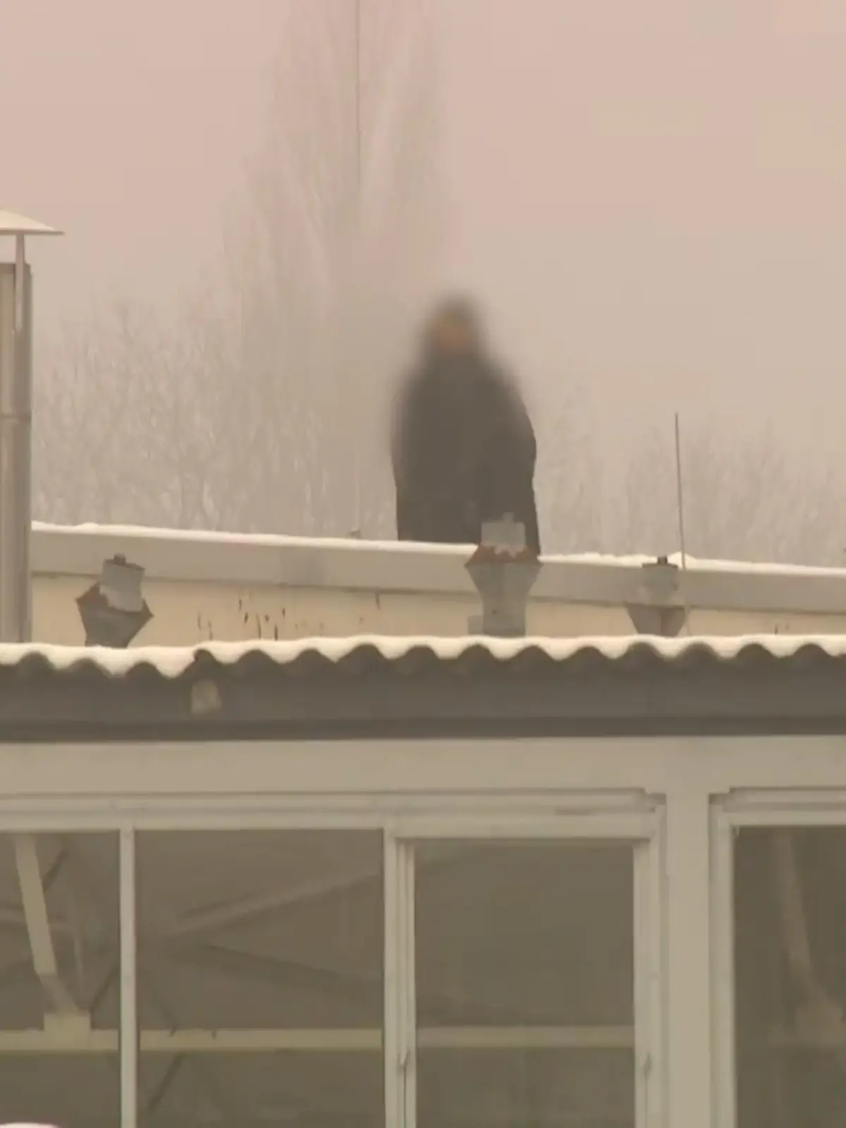 Bild zu: "Dach-Flucht in Solingen"