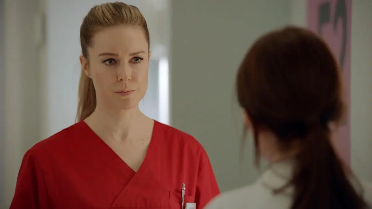 Jessica macht sich ernsthaft Sorgen um ihre Freundin Lilly. In ihren Augen arbeitet sie einfach zu viel.