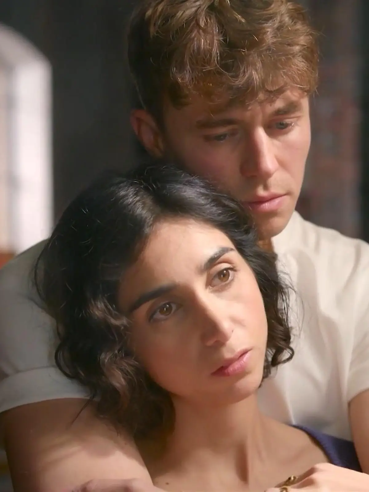 AWZ: Leyla bangt um ihre Beziehung mit Elias