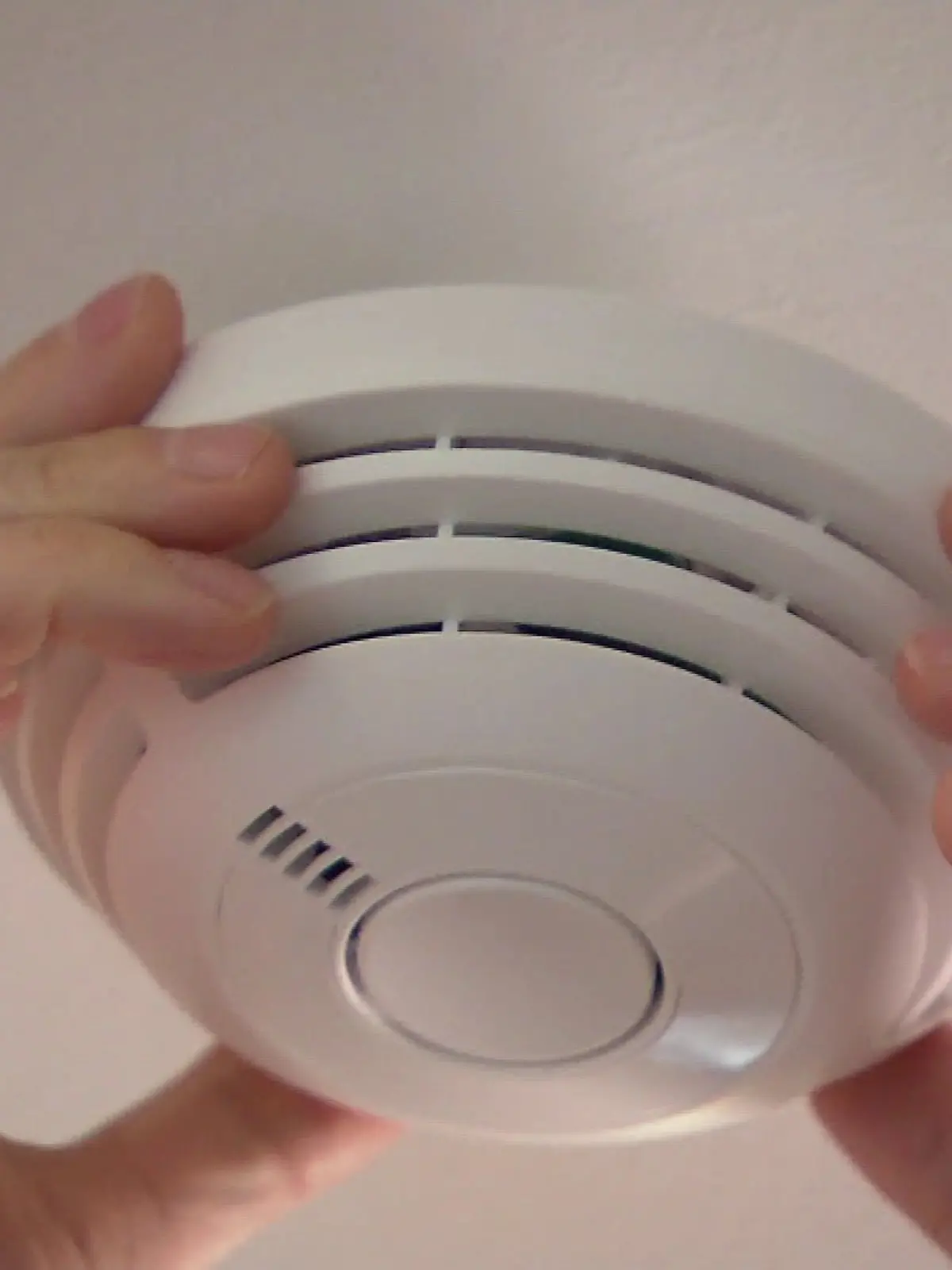 Bild zu: "Feuerwehr rückt wegen verbrannter Rippchen aus – und findet Drogen!"