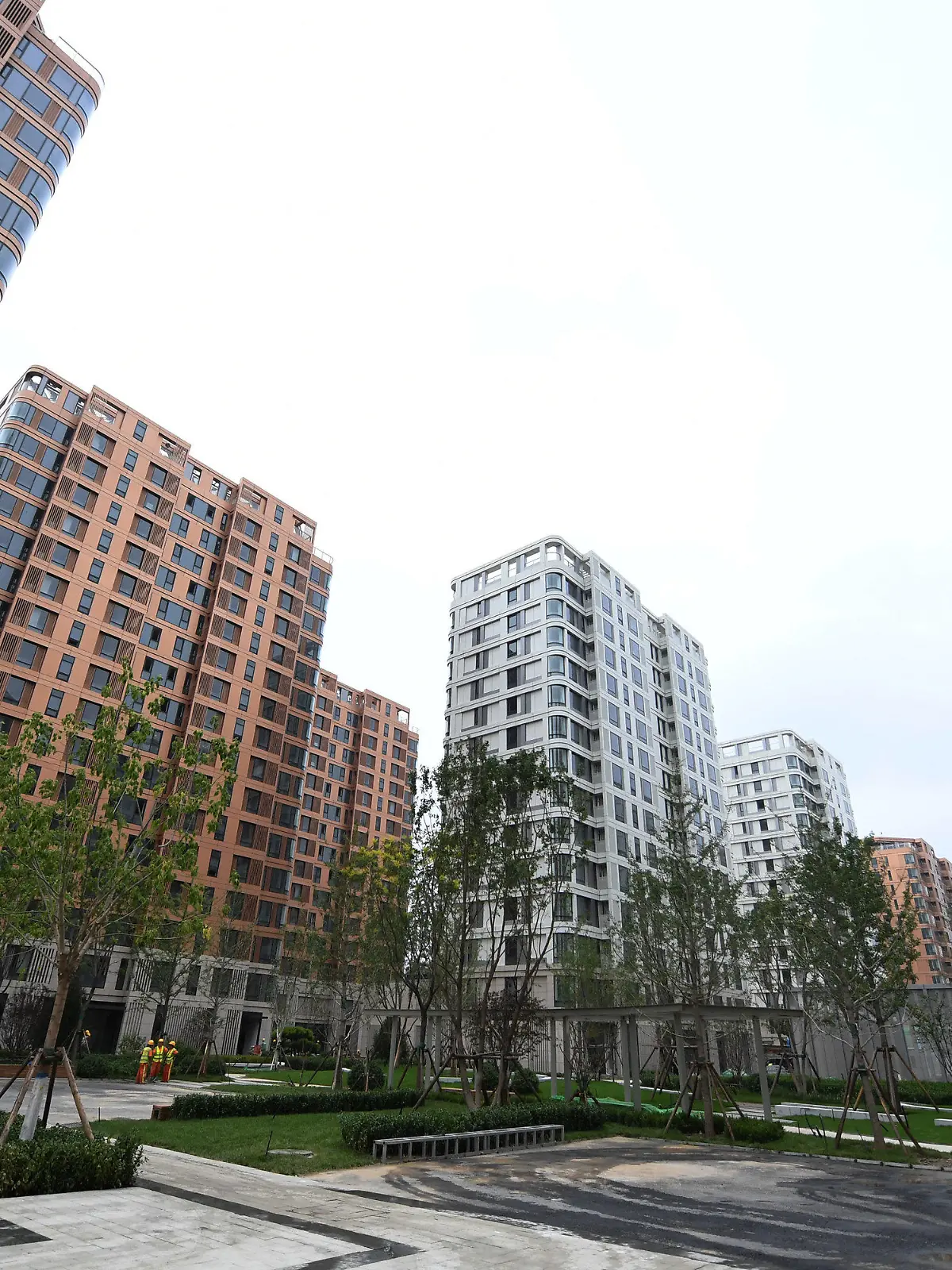 16.07.2021, China, Peking: Blick auf das Olympische Dorf für die Olympischen und Paralympischen Winterspiele 2022 in Peking. Foto: Zhang Chenlin/XinHua/dpa +++ dpa-Bildfunk +++