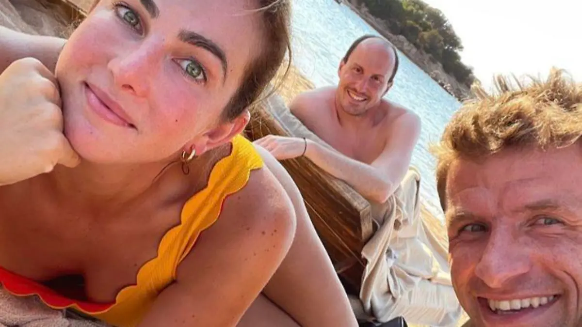 Lisa und Thomas Müller im Urlaub.
