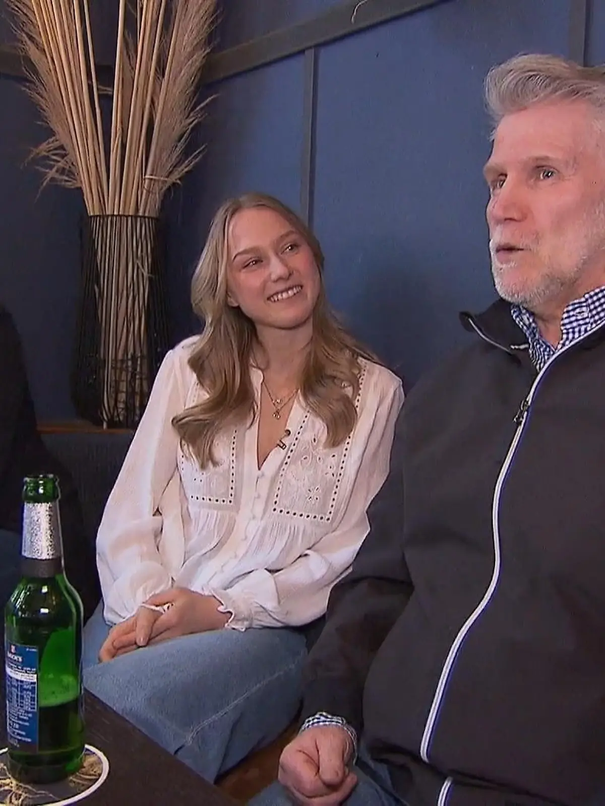 Bild zu: "Abschied von Familie und Freunden"