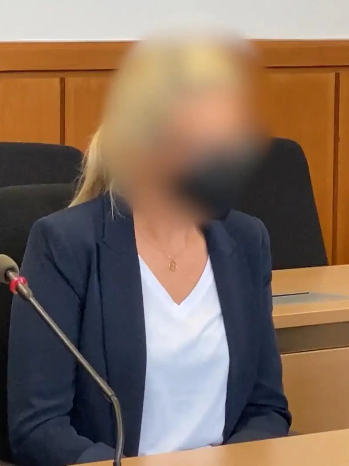 Bild zu: "Polizistinnen vor Beamtenverlust"