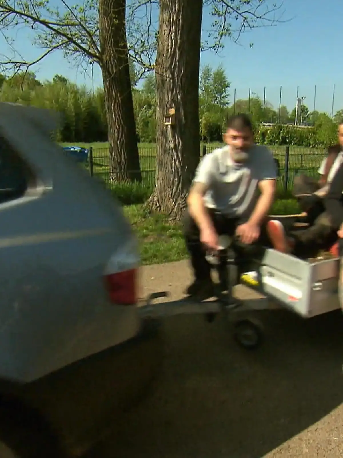 Bild zu: "Gegen Schlamm und Schäden: Platz schaffen für die Neuzugänge"