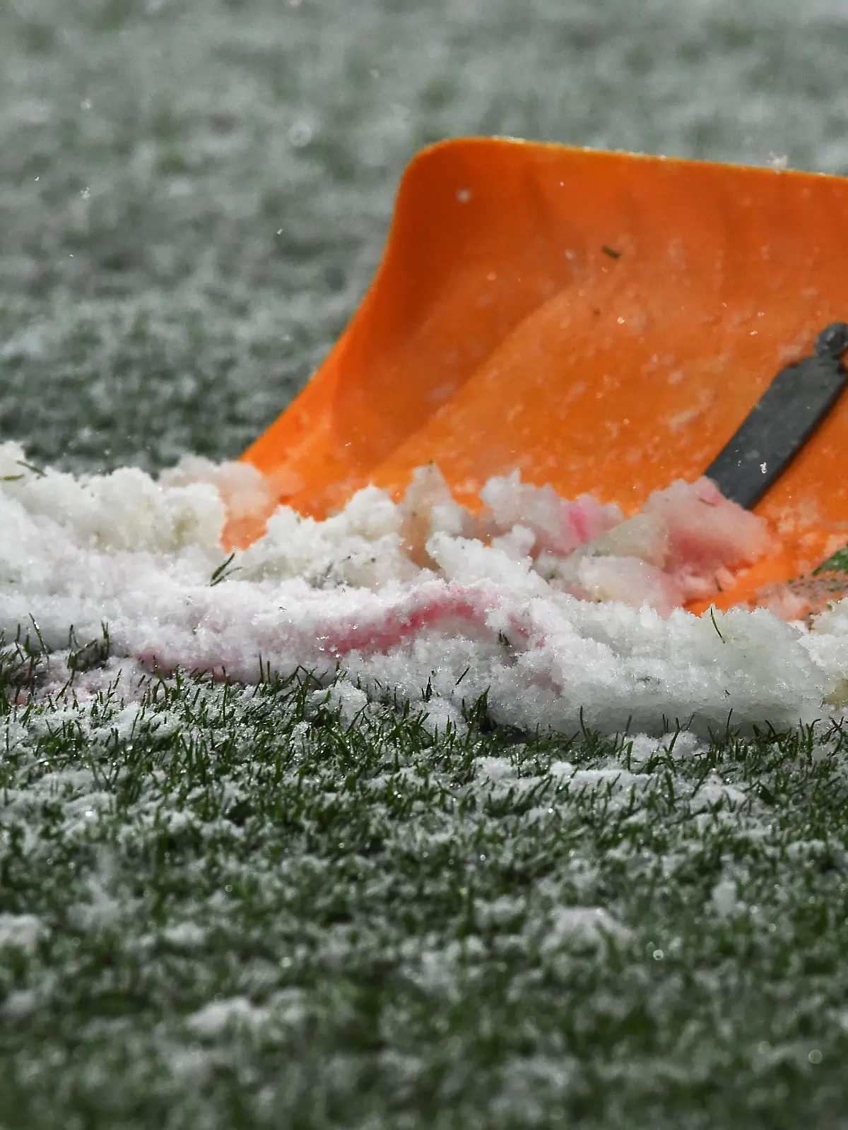 Bild zu: "Live-Ticker: Bundesliga-Spiel zwischen FC St. Pauli und RB Leipzig offenbar abgesagt"