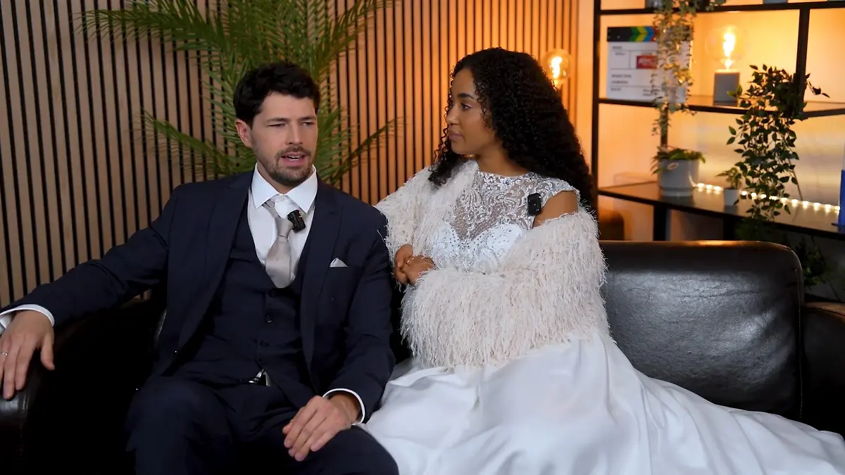 So-haben-die-AWZ-Stars-F-r-ba-Kon-und-Daniel-Noah-ihre-Serien-Hochzeit-erlebt