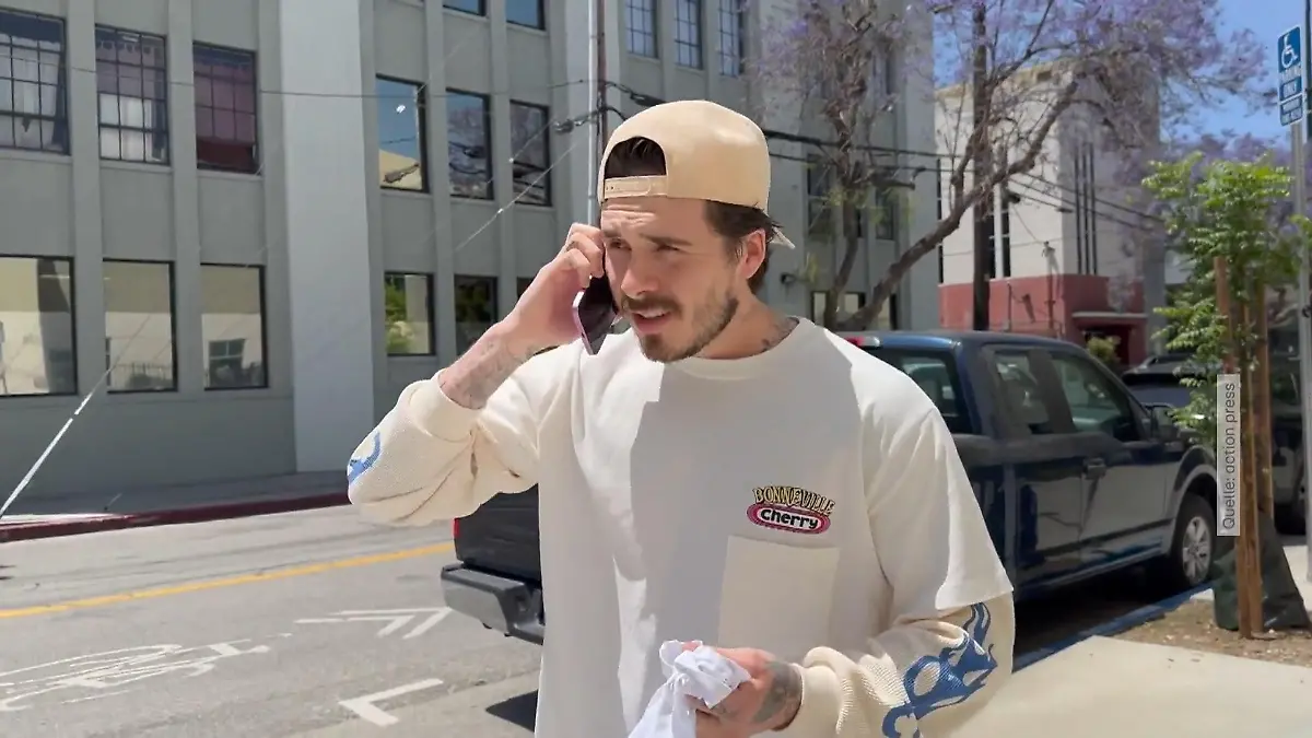 Jetzt droht Brooklyn Beckham seinen Eltern mit Anwälten Ein Like von Mama Victoria mit Folgen