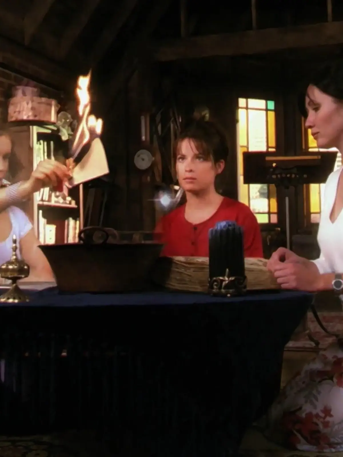 Bild zu: "Charmed - Zauberhafte Hexen (Staffeln 1-3)"