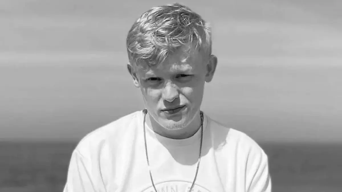 Vater und Sohn gehen mit Husten schlafen und wachen nicht mehr auf .