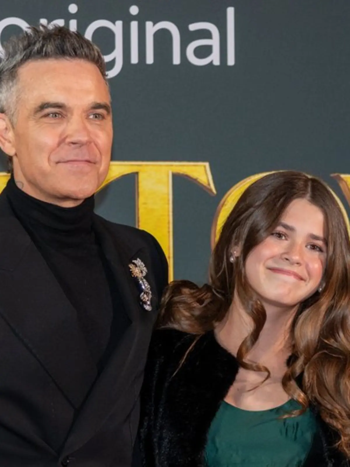 Bild zu: "Robbie Williams in großer Sorge um Tochter Teddy"