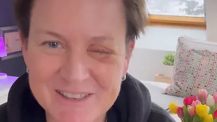 Andrea-Plewig-Moderatorin-verliert-Auge-bei-B-ller-Unfall