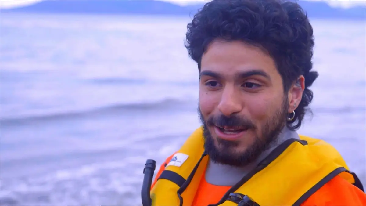 Bild zu: "40-Tonnen-Wal verschluckt Adrian – jetzt wagt er sich im Kajak zurück aufs Wasser"