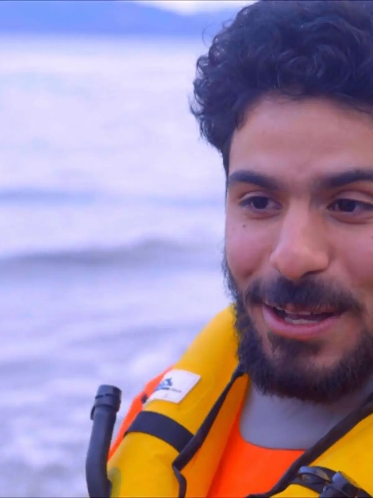 Bild zu: "Adrian wurde von einem Wal verschluckt – jetzt wagt er sich wieder aufs Wasser"