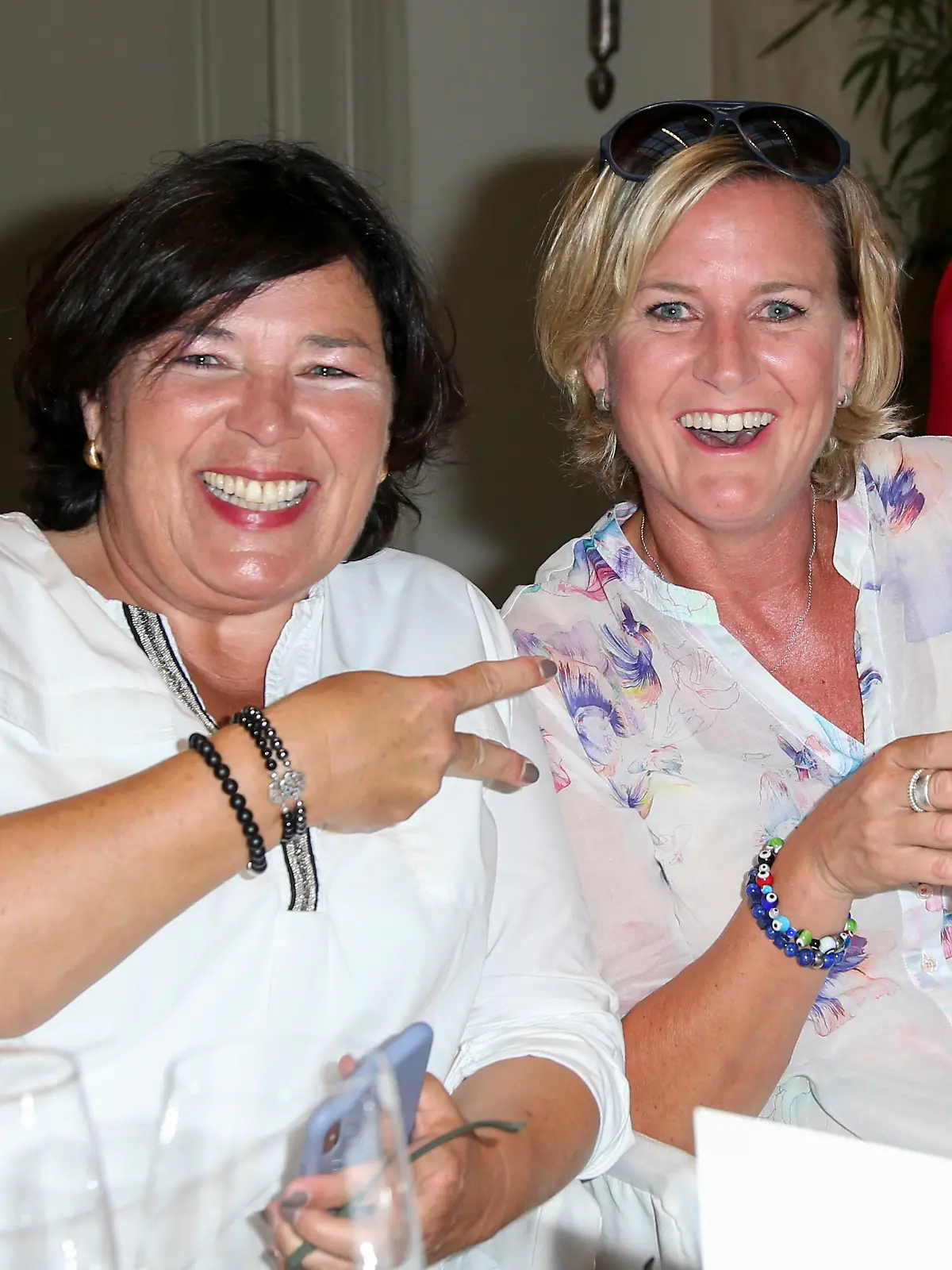 Vera Int-Veen und Andrea Plewig sind schon lange beste Freundinnen