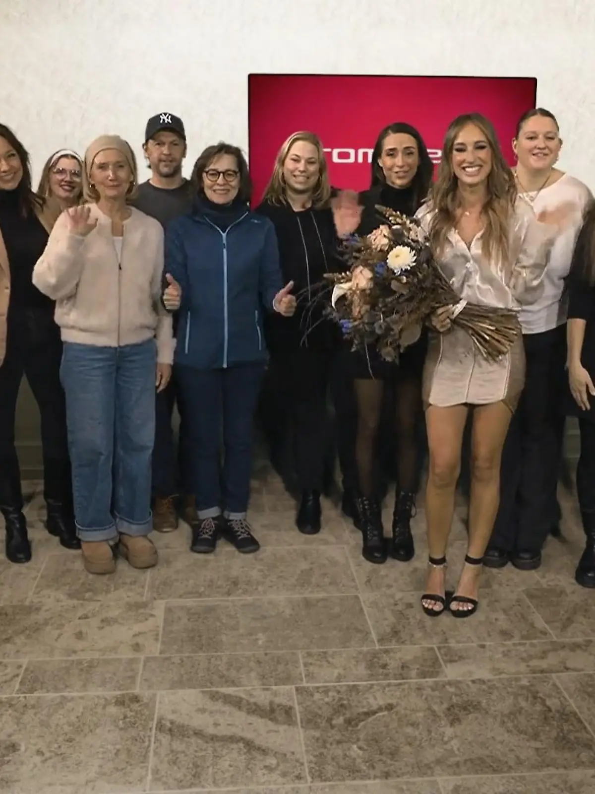 Bild zu: "So emotional verabschiedet sich „Prominent” aus dem TV"