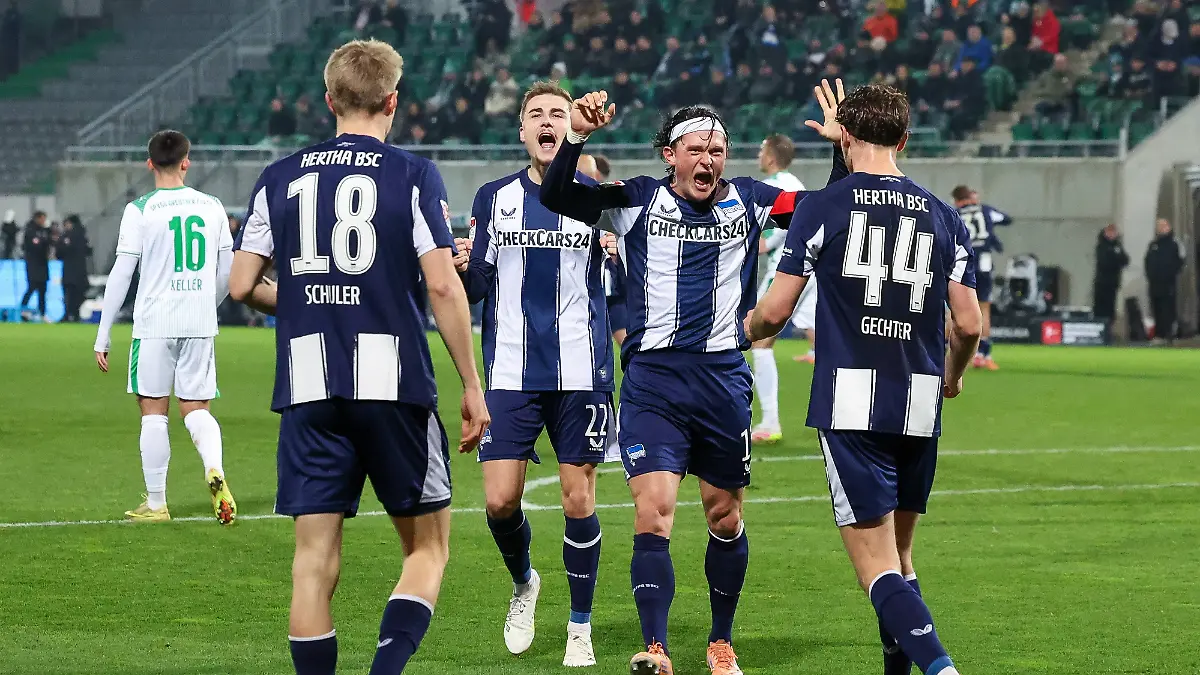 Jubel in der Hauptstadt? Das Topspiel der 2. Bundesliga Hertha BSC gegen FC Schalke 04 seht ihr bei RTL im Free-TV oder auf RTL+ online im Livestream