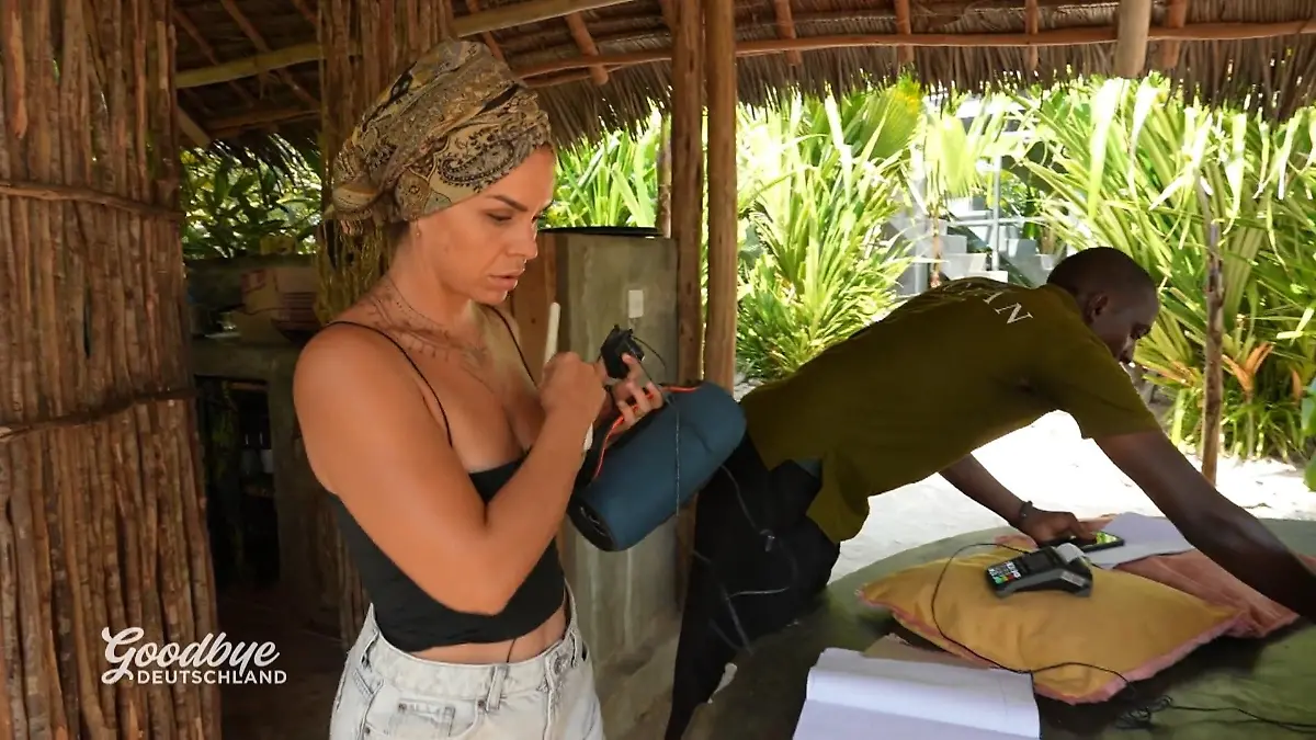 Großer Tag auf Sansibar: Melanie eröffnet ihr Bananenrestaurant Premiere unter Palmen