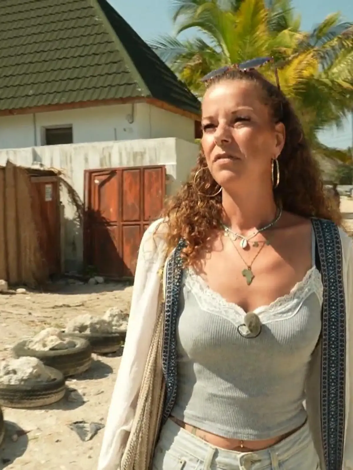 Bild zu: "Wochen ohne Netz, Nachrichten und Sicherheit auf Sansibar"