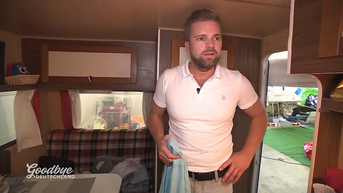 Dennis hält sich mit kleineren Jobs über Wasser Zu vorschnell?