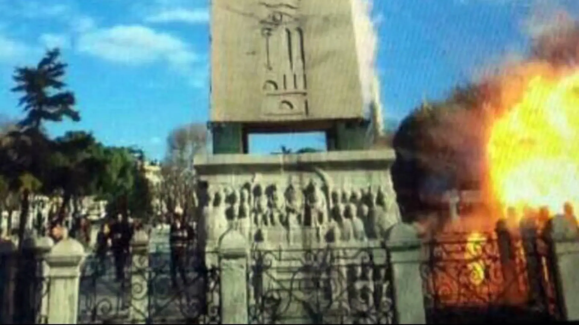 Der Moment der Explosion: Bei dem Anschlag in Istanbul in direkter Nähe zur Blauen Moschee kamen am 12. Januar 2016 insgesamt zwölf Deutsche ums Leben.