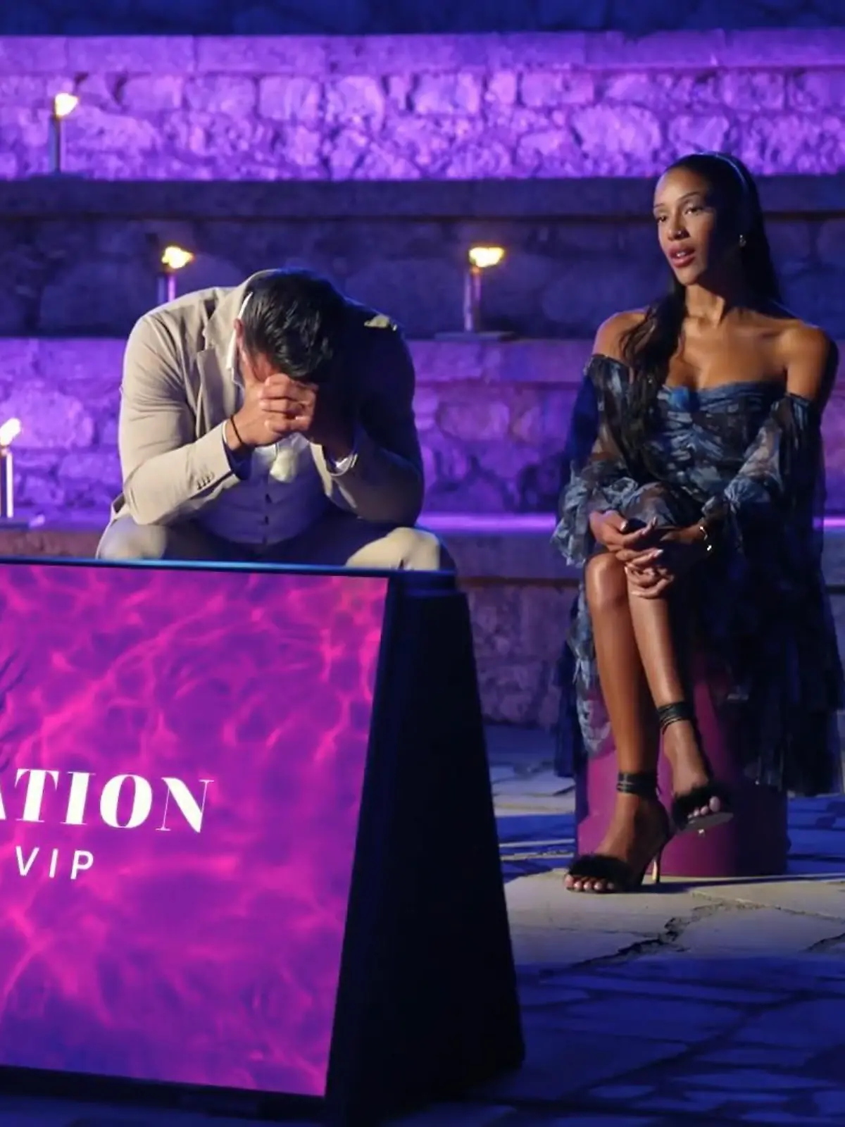 Vanessa trennt sich beim finalen Lagerfeuer von „Temptation Island VIP” von Aleks. 