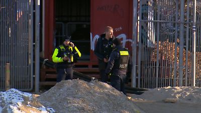 400 Polizisten nach Stromterror in Berlin weiter im Einsatz: Infrastruktur wird nach Brandanschlag dauerhaft bewacht