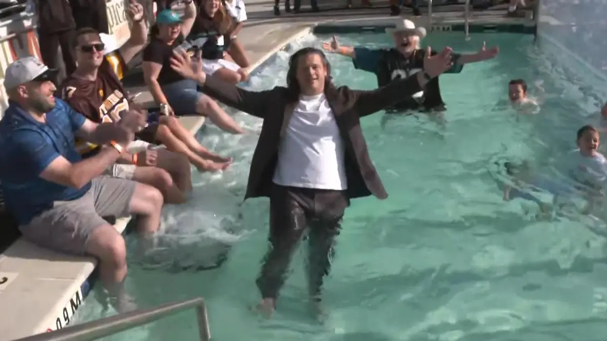 Live im TV! RTL-Experte Markus Kuhn löst Wetteinsatz ein – Studio flippt aus Dank 100.000 Instagram-Followern