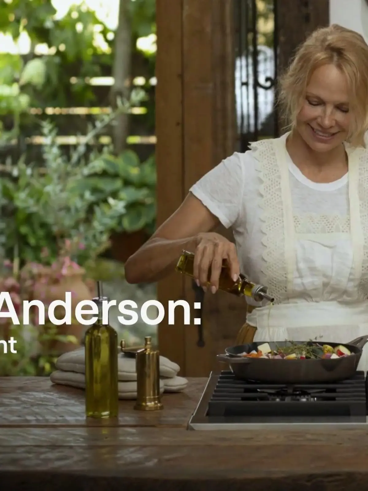 Bild zu: "Pamela Anderson: Mit Liebe gekocht"