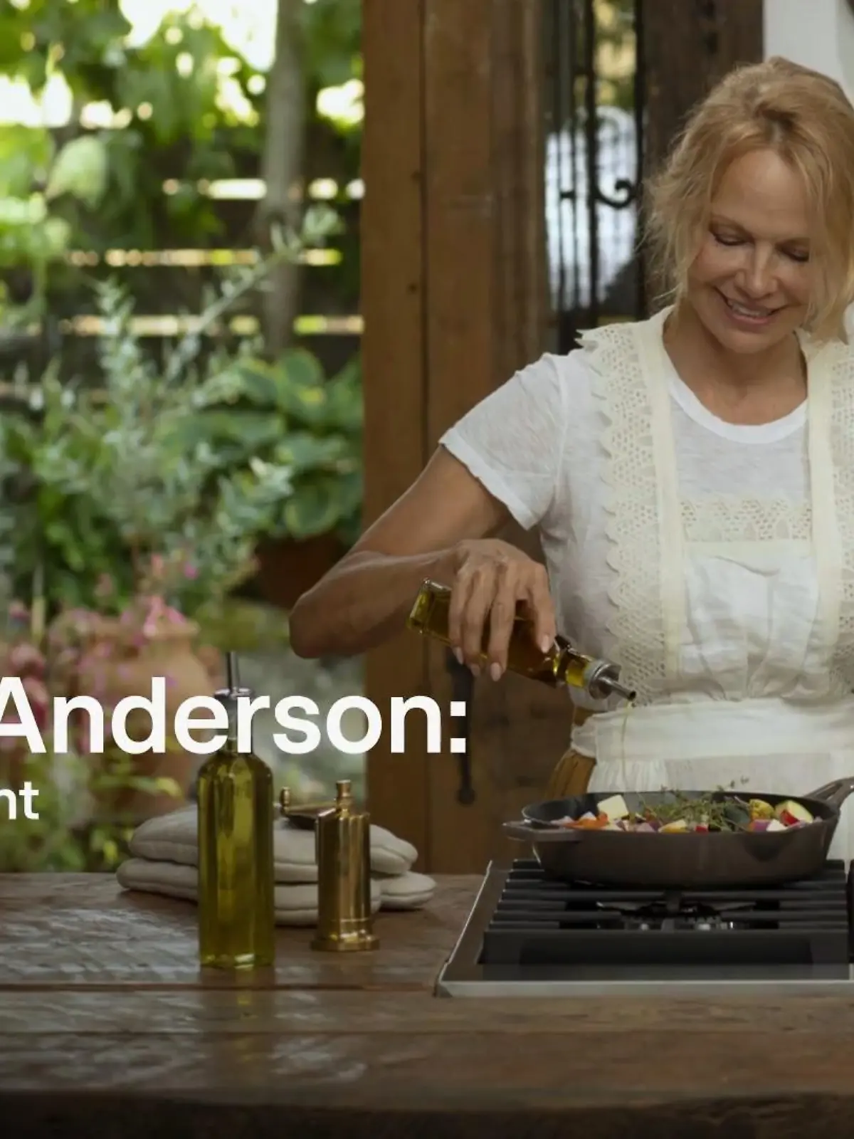 Bild zu: "Pamela Anderson: Mit Liebe gekocht"