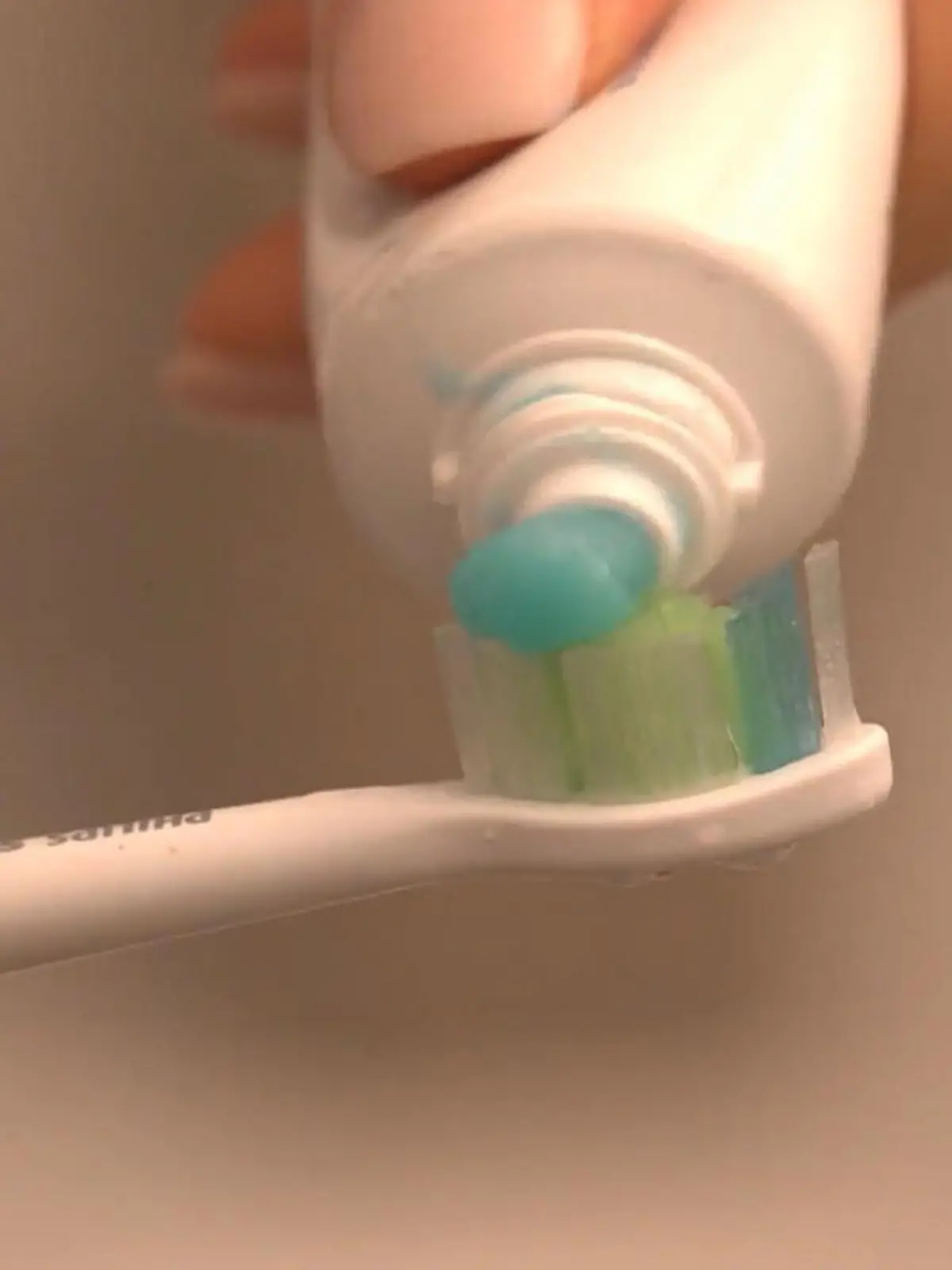 Bild zu: "Parodontitis-Stopper? Das kann die Superzahnpasta für 15 Euro wirklich"