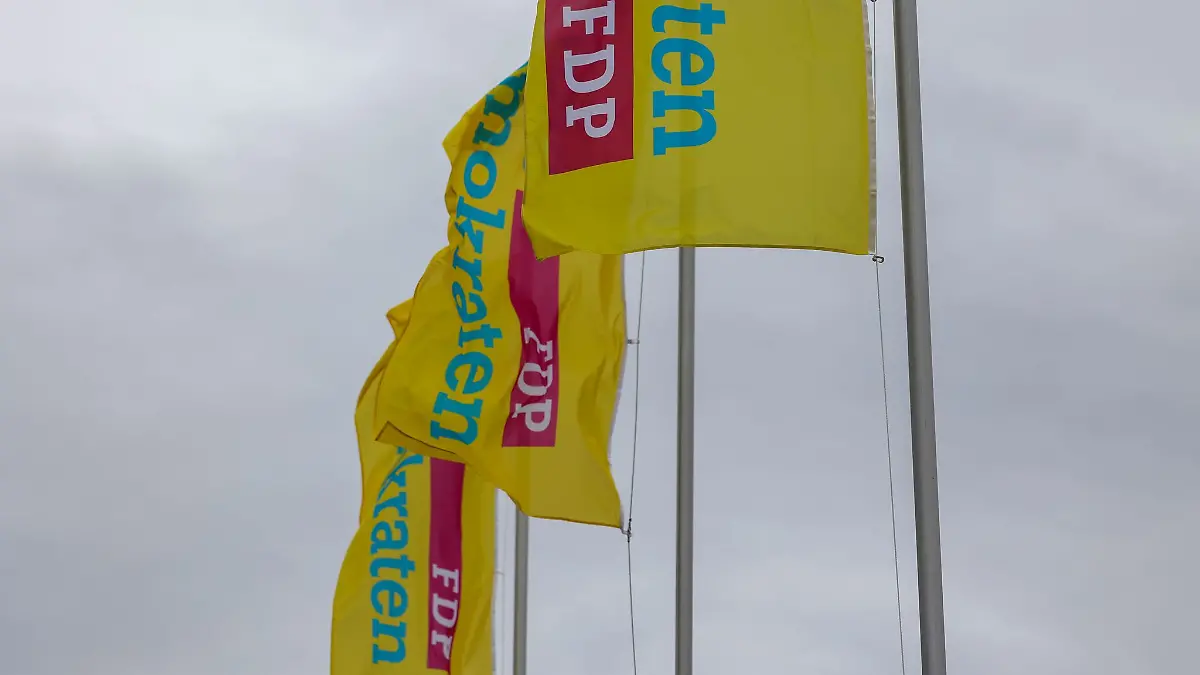 Bleibt-die-FDP-im-NRW-Landtag-Parteichef-macht-sich-f-r-den-Wahlkampf-bereit