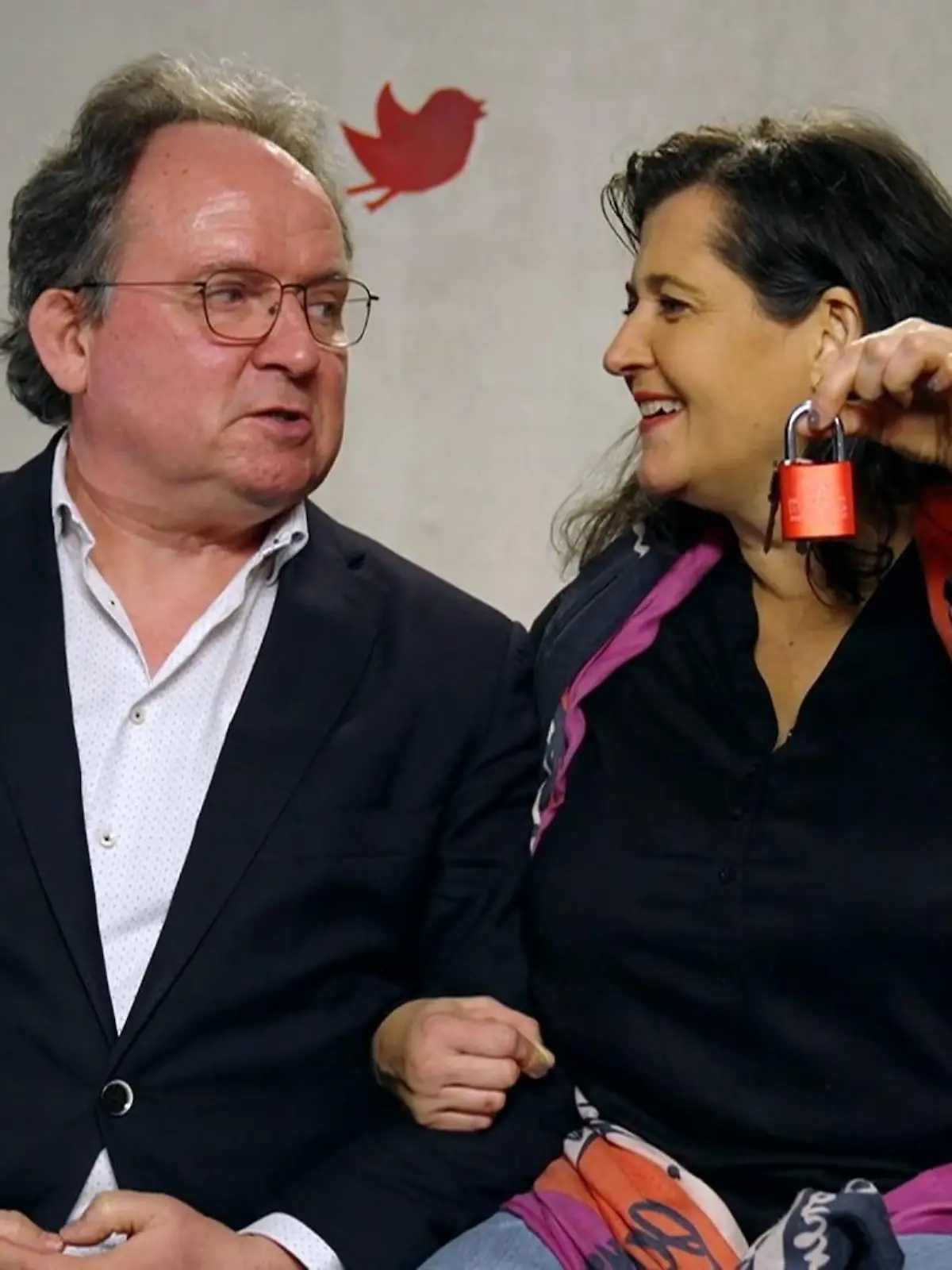 Bild zu: "Claudia und Stefan wollen den Abend verlängern"