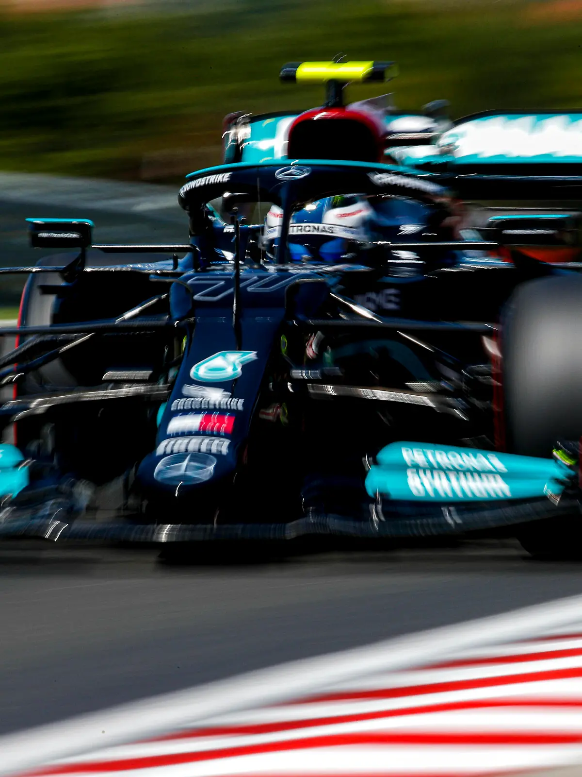  Formula 1 2021: Hungarian GP HUNGARORING, HUNGARY - JULY 30: Valtteri Bottas, Mercedes W12 during the Hungarian GP at Hungaroring on Friday July 30, 2021 in Budapest, Hungary. Photo by Zak Mauger / LAT Images Images PUBLICATIONxINxGERxSUIxAUTxHUNxONLY GP2111_095935_56I8725