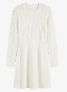 Strickkleid in Wollweiß