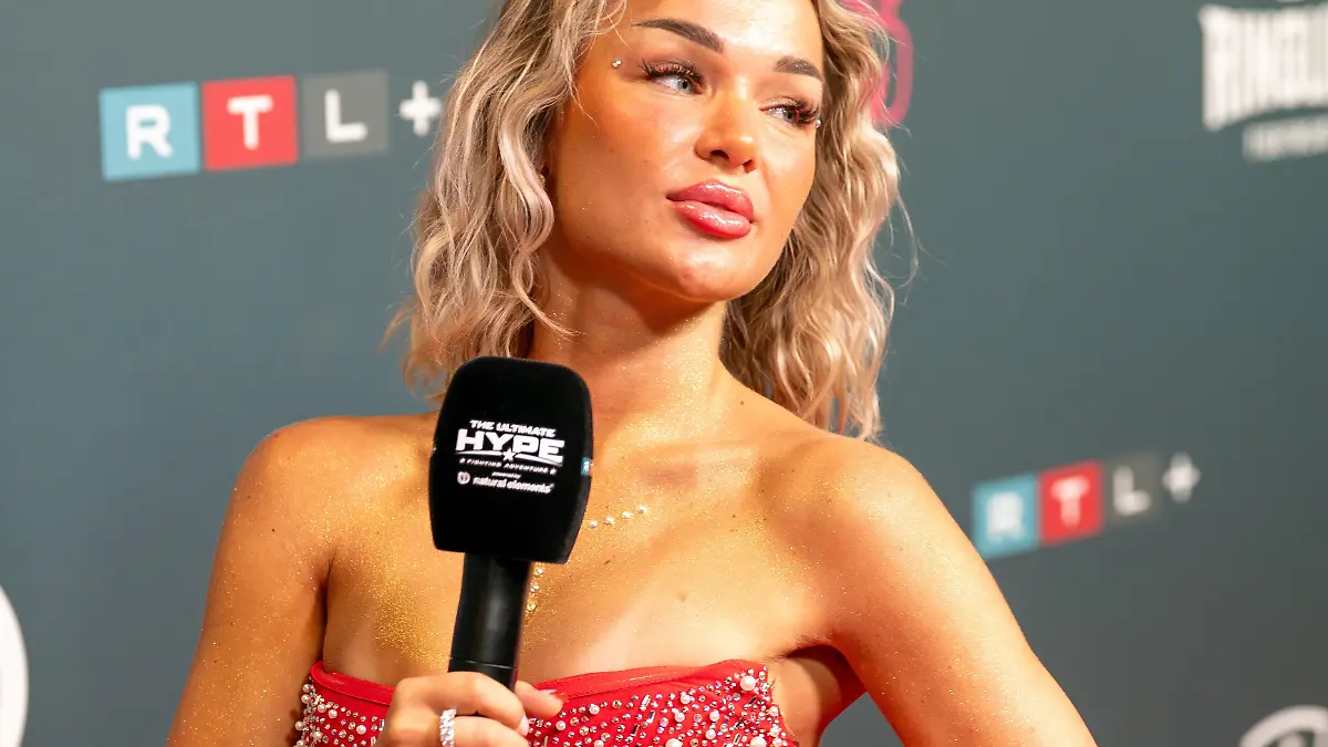 Aleks-Petrovic-und-Emmy-Russ-Irre-Schlammschlacht-nach-Kennenlernphase