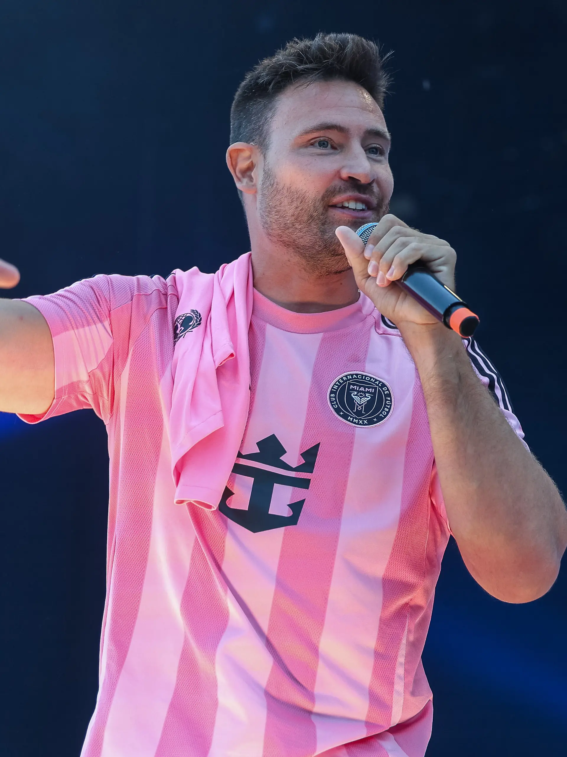 Bild zu: "Der Sommer singt „Mon Amour“ – doch wem gehört der Ballermann-Hit des Jahres?"