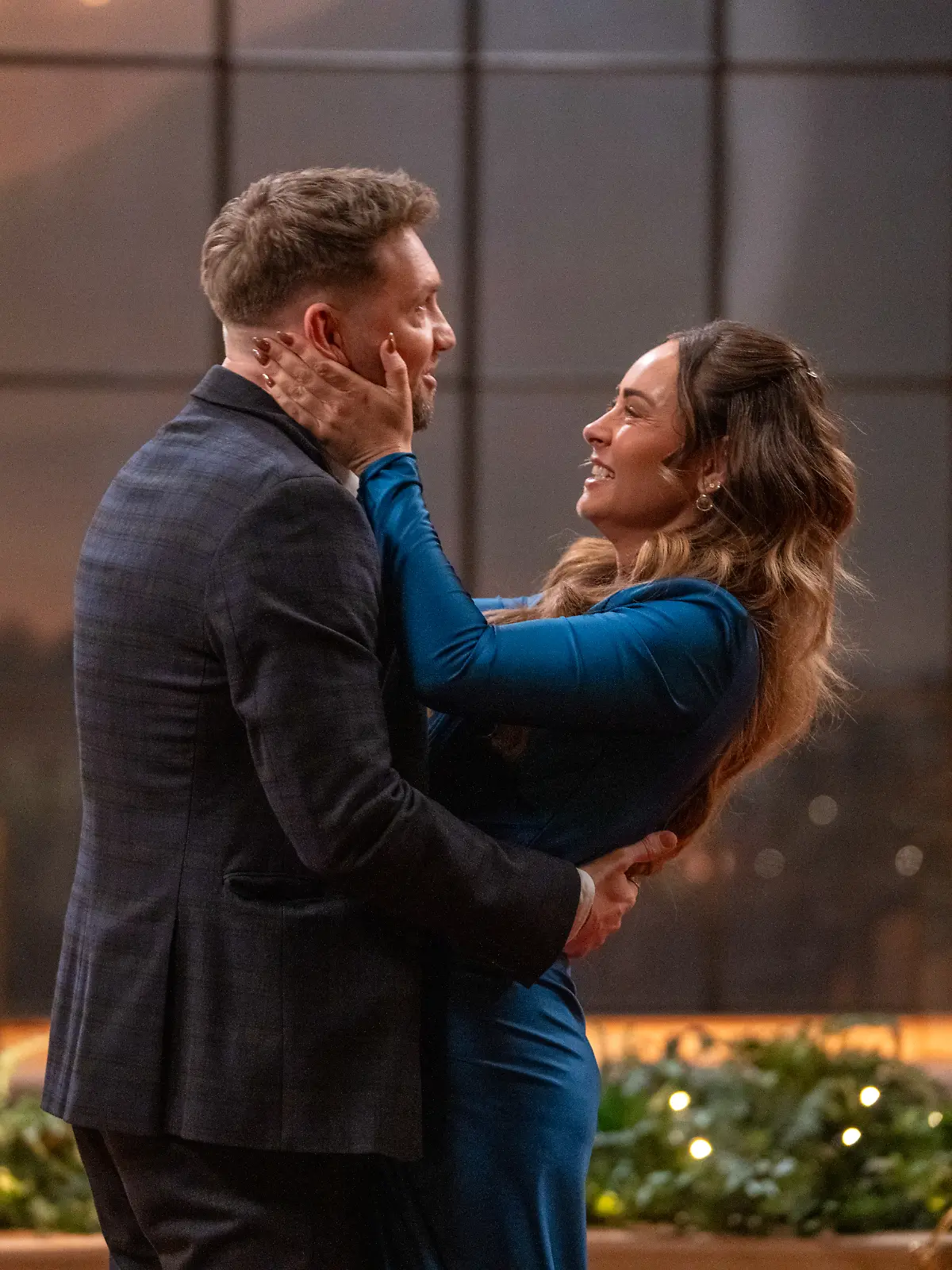 Bild zu: "Tumor-Diagnose bei „Love is blind”-Star zwei Monate nach Drehschluss!"