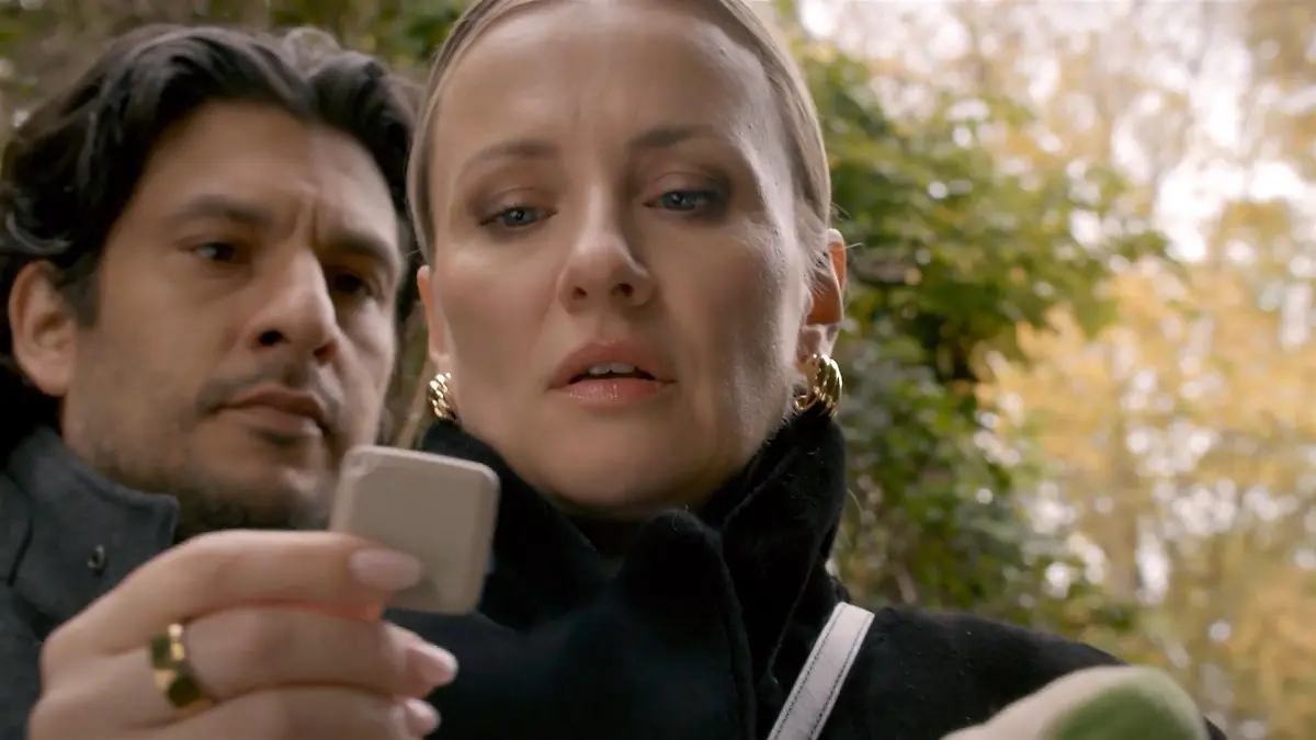 AWZ-Folge vom 19.01.26 auf RTL+: Plötzlich taucht Maximilian hinter Isabelle auf