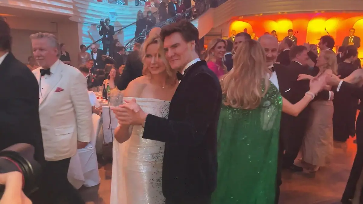 Drei Fragen führten Veronica Ferres und Carsten Maschmeyer zum Glück Ferres lüftet Liebesgeheimnis