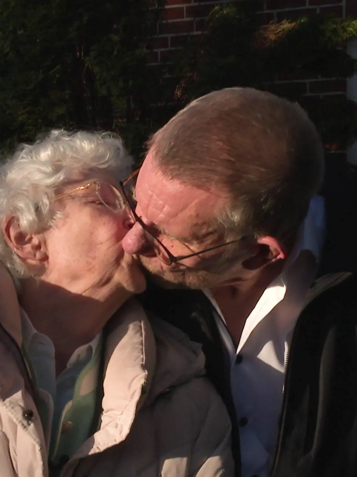 Bild zu: "Sex beim ersten Date! Ellen (80) und Johan (78) drehen nochmal auf"