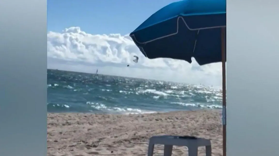 Horror-Absturz-vor-Florida-USA-Paraglider-kracht-aus-150-Metern-ins-Meer