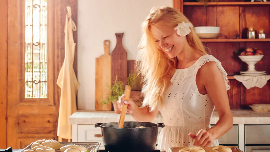 pamela-andersons-lieblings-familienrezepte-so-kocht-ihr-wie-die-baywatch-ikone